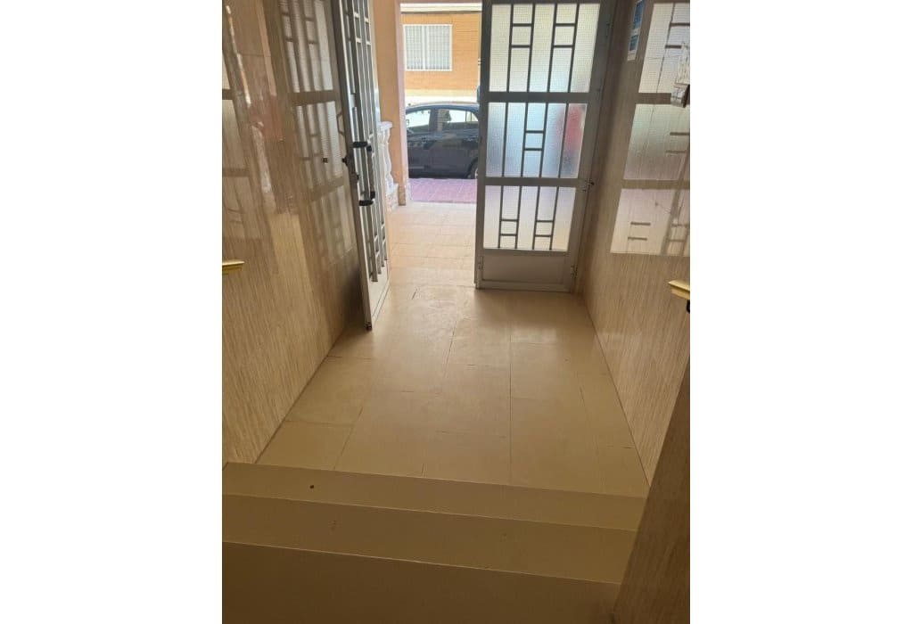 3 sypialnia Apartament na sprzedaż w Guardamar del Segura - 206 000 € (Ref: 9799992)