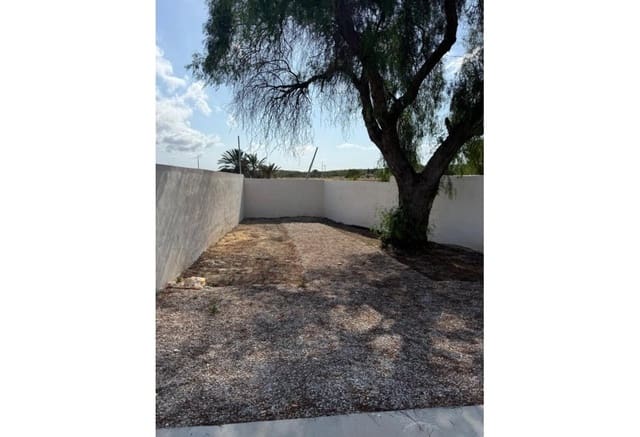 Chalet de 4 habitaciones en La Marina del Pinet, Elche / Elx en venta - 305.000 € (Ref: 9895222)
