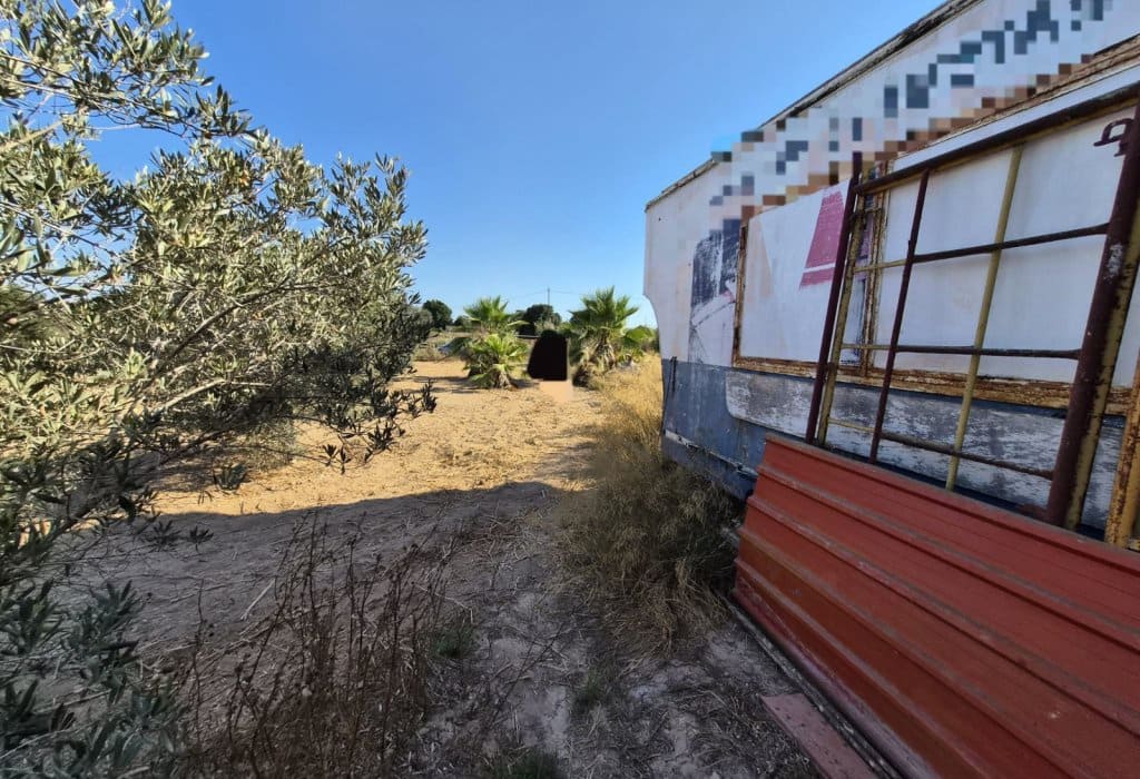 Finca/Country House for sale in Guardamar del Segura - € 49,900 (Ref: 9946124)