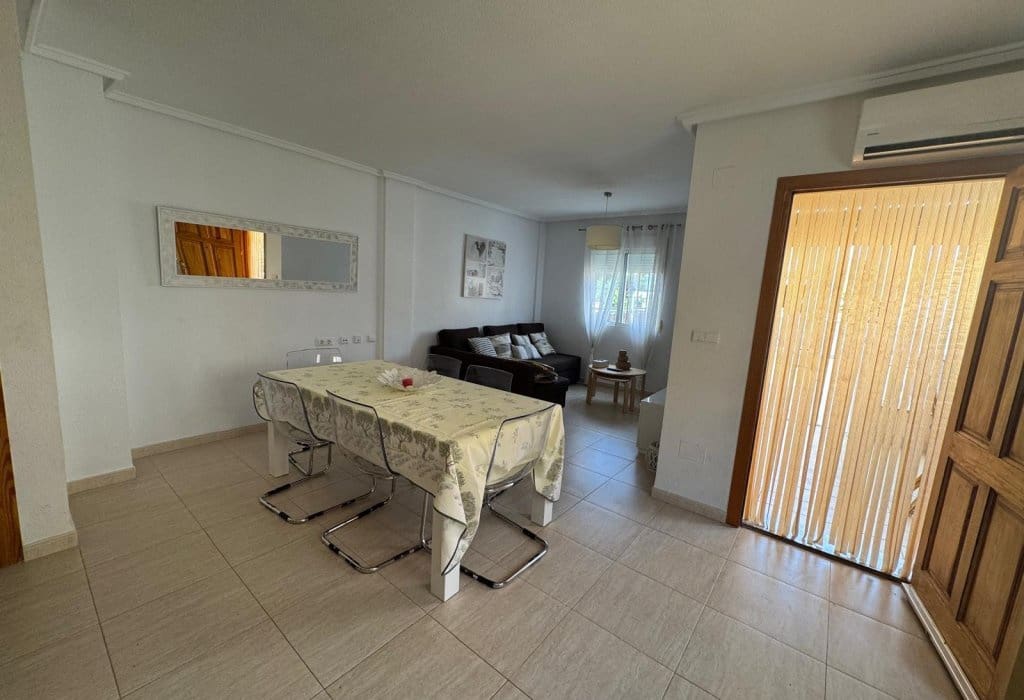 3 camera da letto Casa in vendita in Dona Pepa con piscina garage - 240.000 € (Rif: 9958330)