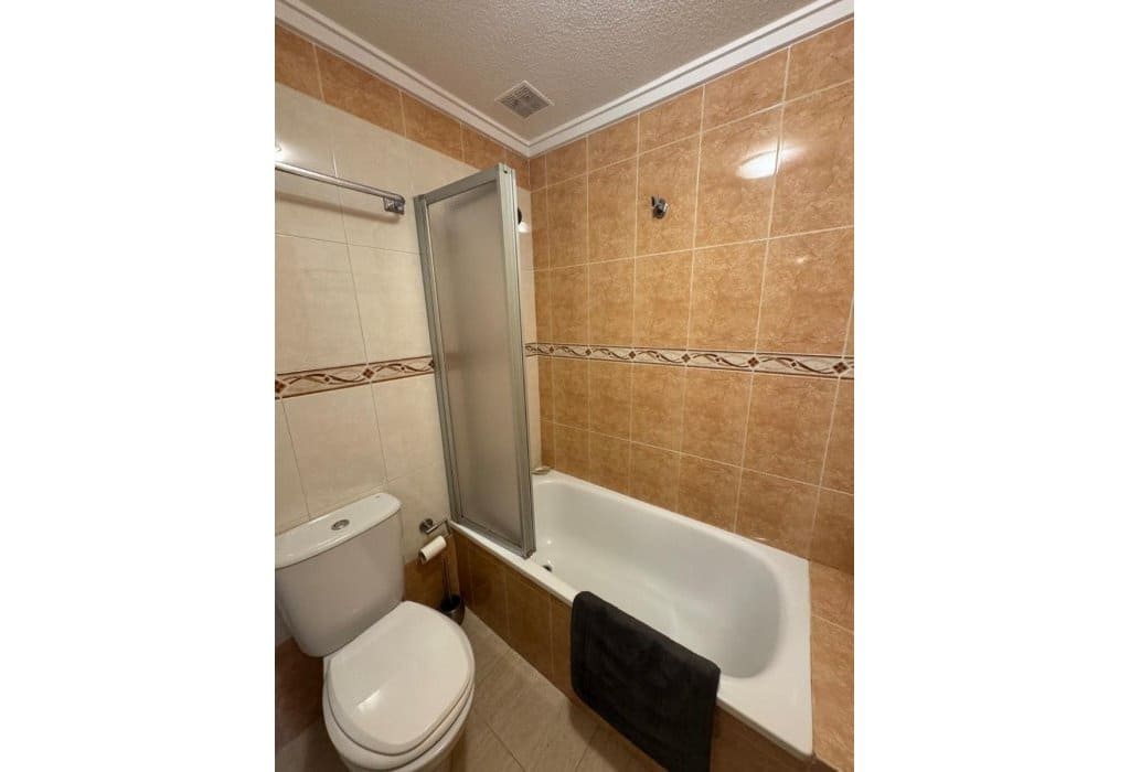 3 camera da letto Casa in vendita in Dona Pepa con piscina garage - 240.000 € (Rif: 9958330)