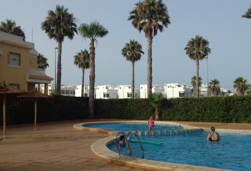 3 camera da letto Casa in vendita in Dona Pepa con piscina garage - 240.000 € (Rif: 9958330)