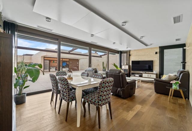 4 soveværelse Villa til salg i Novelda med swimmingpool garage - € 995.000 (Ref: 9976100)