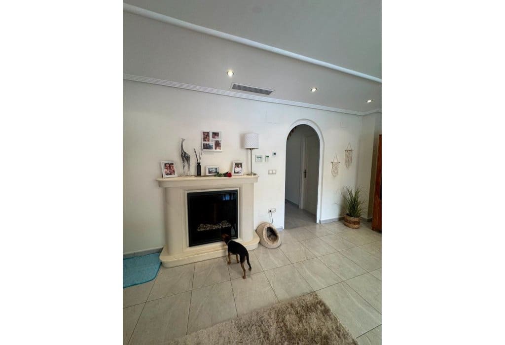 4 slaapkamer Villa te koop in San Fulgencio met zwembad garage - € 465.000 (Ref: 9983821)