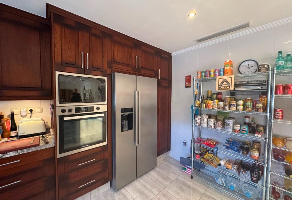4 slaapkamer Villa te koop in San Fulgencio met zwembad garage - € 465.000 (Ref: 9983821)