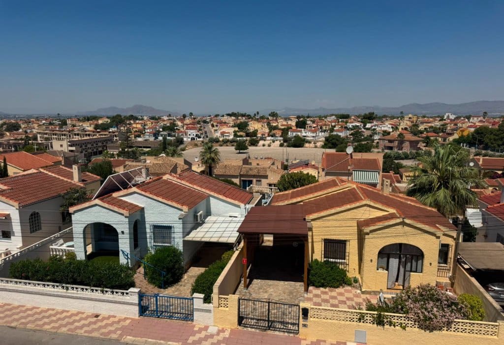 4 slaapkamer Villa te koop in San Fulgencio met zwembad garage - € 465.000 (Ref: 9983821)