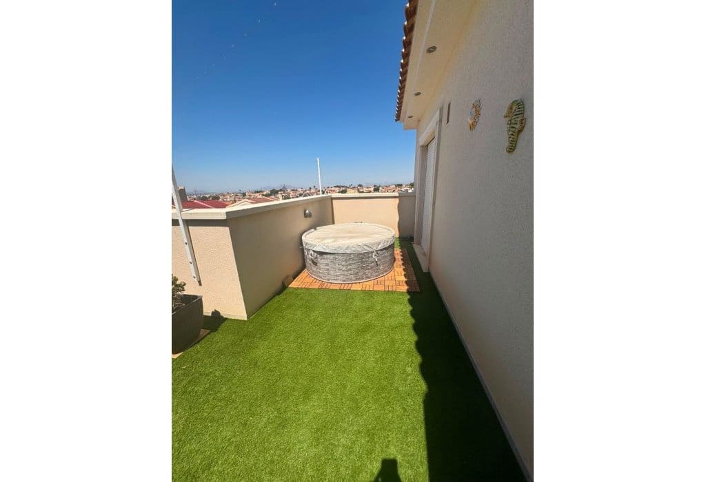 4 slaapkamer Villa te koop in San Fulgencio met zwembad garage - € 465.000 (Ref: 9983821)