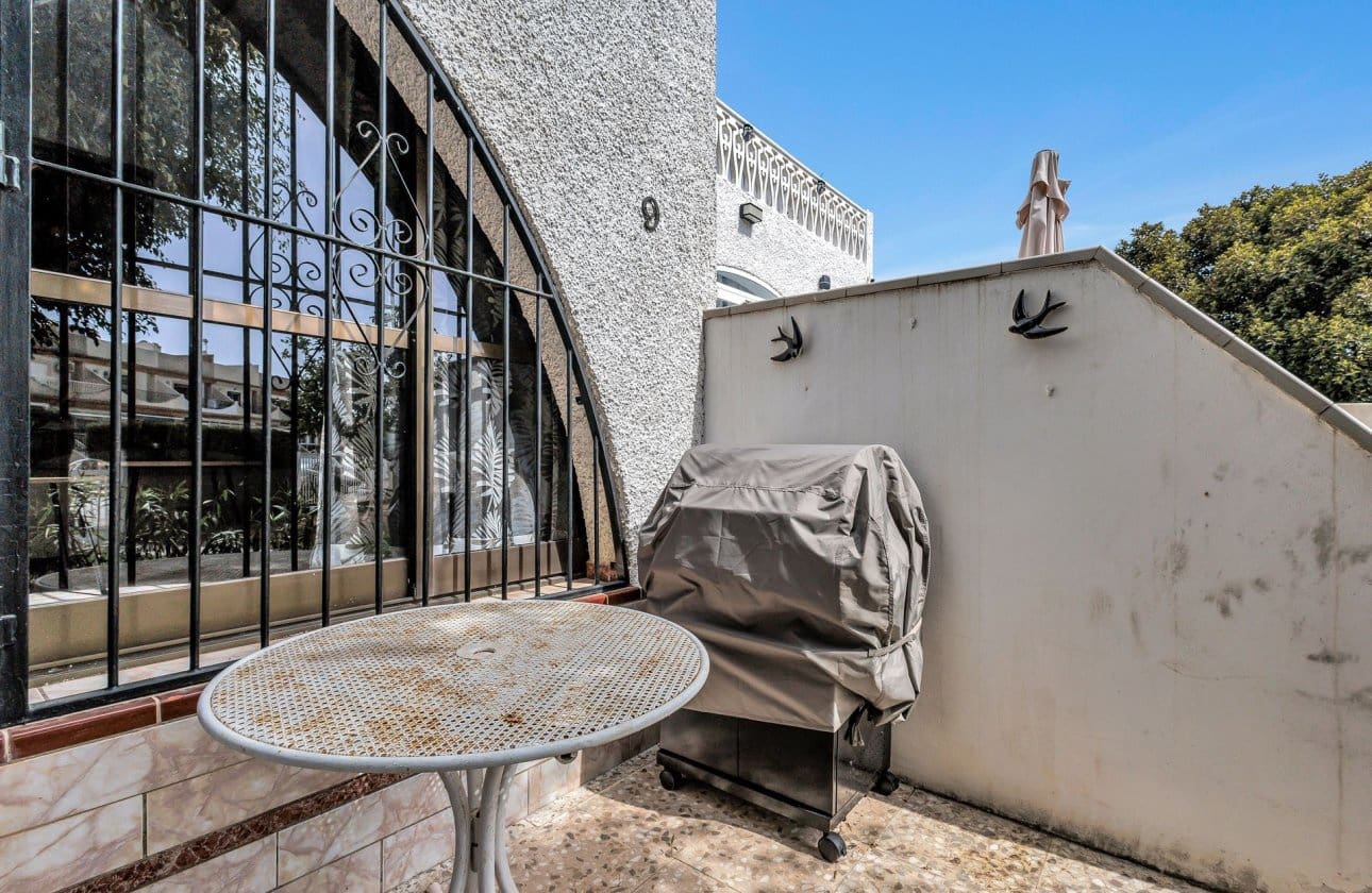 2 bedroom Townhouse for sale in Playa Flamenca - € 165,000 (Ref: 10017746)