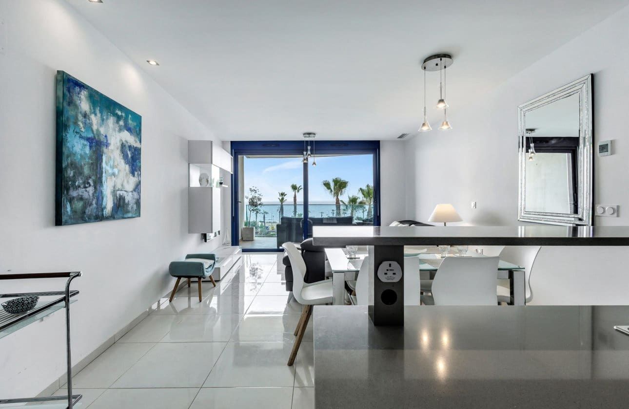 3 bedroom Apartment for sale in Punta Prima with pool garage - € 550,000 (Ref: 10017748)