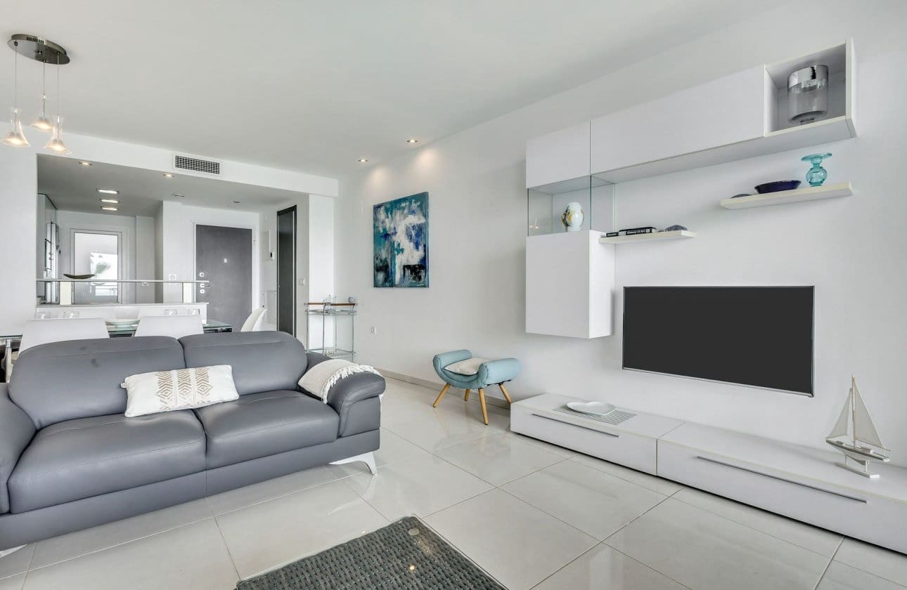 3 bedroom Apartment for sale in Punta Prima with pool garage - € 550,000 (Ref: 10017748)