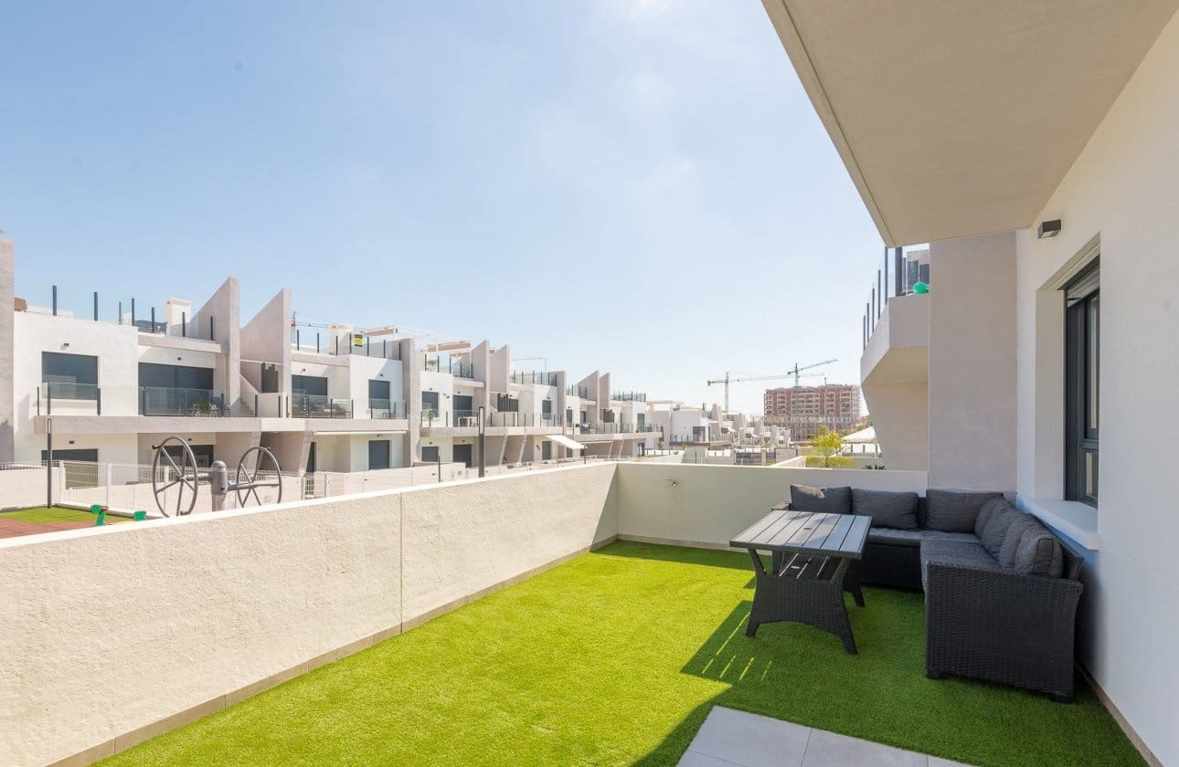 2 soverom Leilighet til salgs i San Miguel de Salinas med svømmebasseng - € 257 500 (Ref: 10017749)