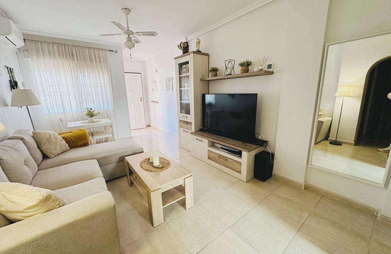 2 makuuhuone Bungalow myytävänä paikassa Los Altos mukana uima-altaan - 183 000 € (Ref: 10027600)
