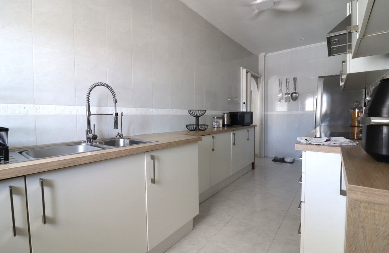 4 sovrum Villa till salu i Benijofar med pool garage - 390 000 € (Ref: 10031573)