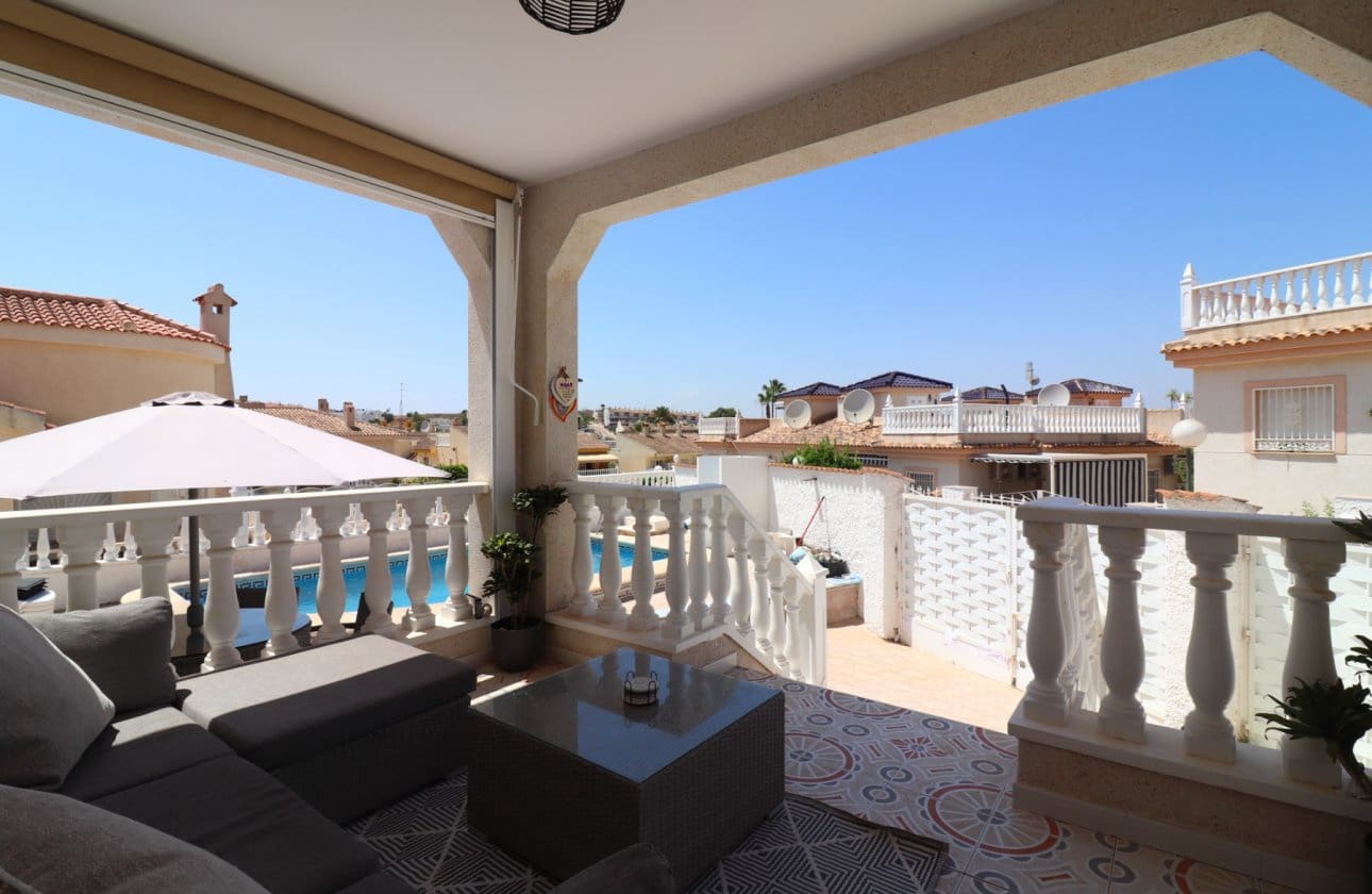 4 sovrum Villa till salu i Benijofar med pool garage - 390 000 € (Ref: 10031573)