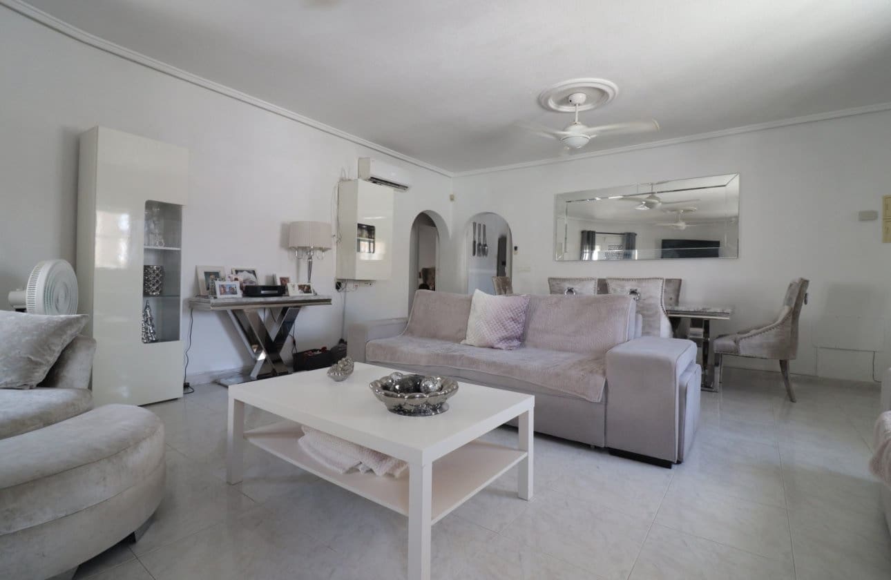 4 sovrum Villa till salu i Benijofar med pool garage - 390 000 € (Ref: 10031573)