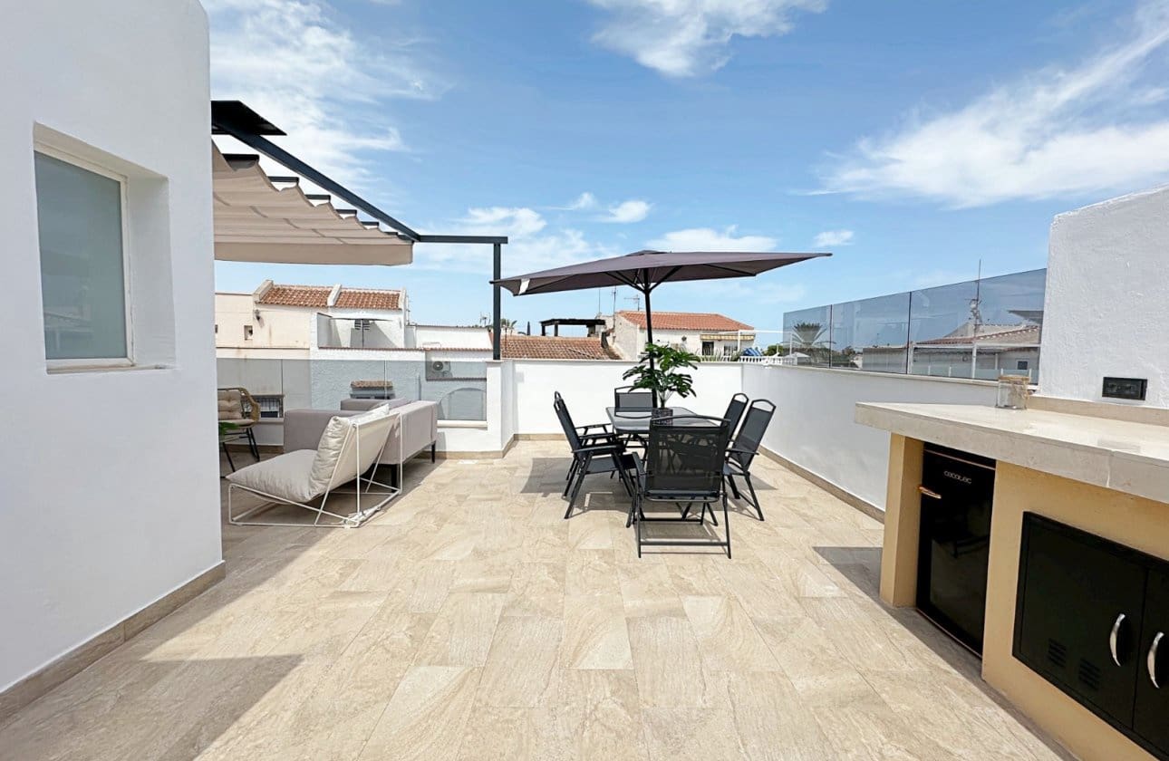 3 slaapkamer Huis te koop in Torrevieja met zwembad - € 539.000 (Ref: 10031574)