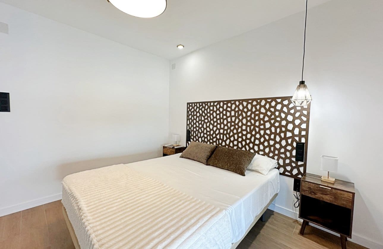 3 slaapkamer Huis te koop in Torrevieja met zwembad - € 539.000 (Ref: 10031574)