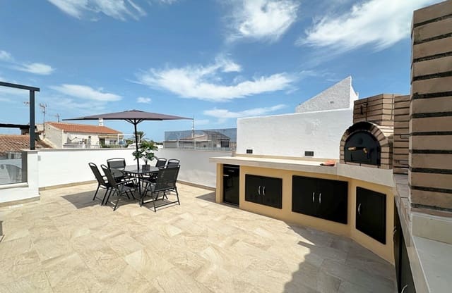 3 slaapkamer Huis te koop in Nueva Torrevieja, Torrevieja met zwembad - € 539.000 (Ref: 10031574)
