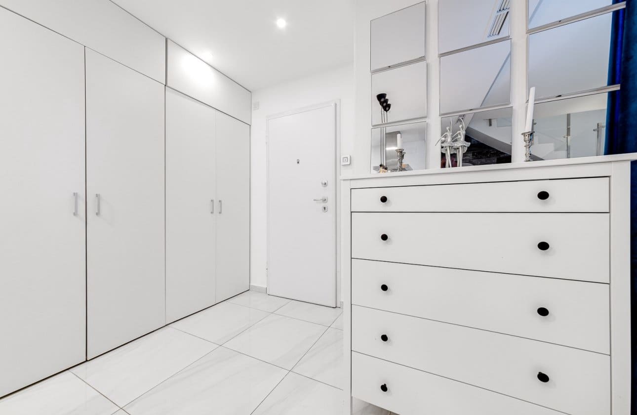 Casa de 3 habitaciones en Filipinas en venta con piscina - 325.000 € (Ref: 10031575)