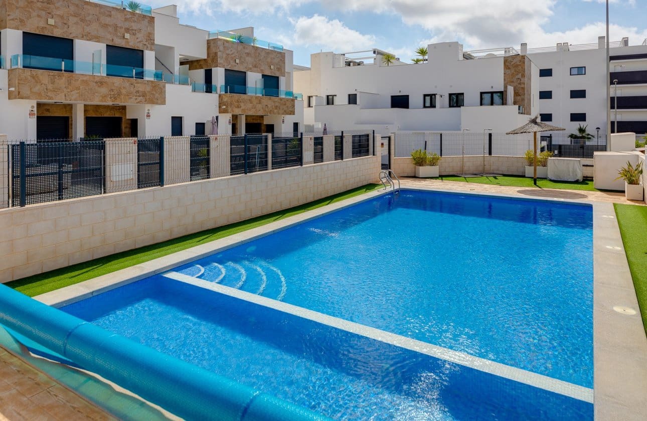 Casa de 3 habitaciones en Filipinas en venta con piscina - 325.000 € (Ref: 10031575)