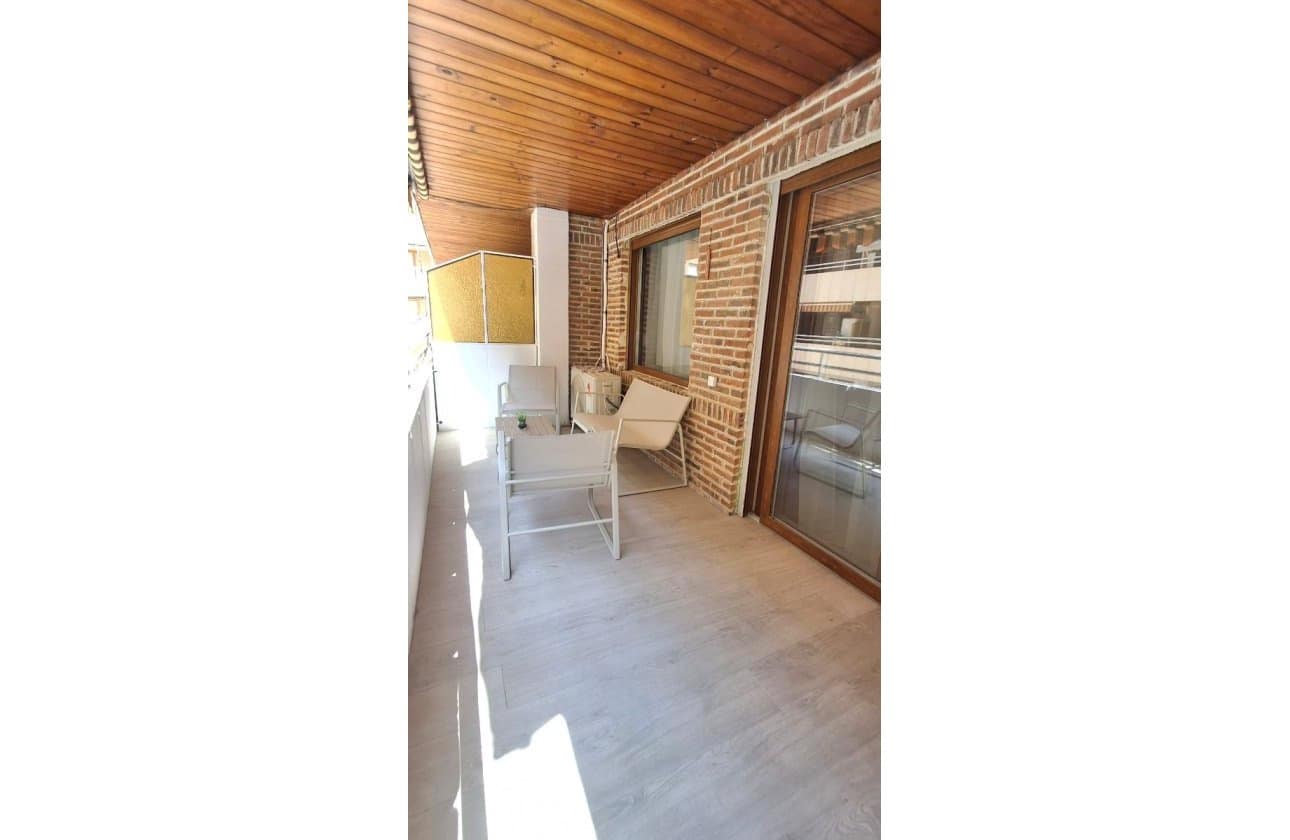 2 bedroom Beach Apartment for sale in Torrevieja - € 249,900 (Ref: 10031576)