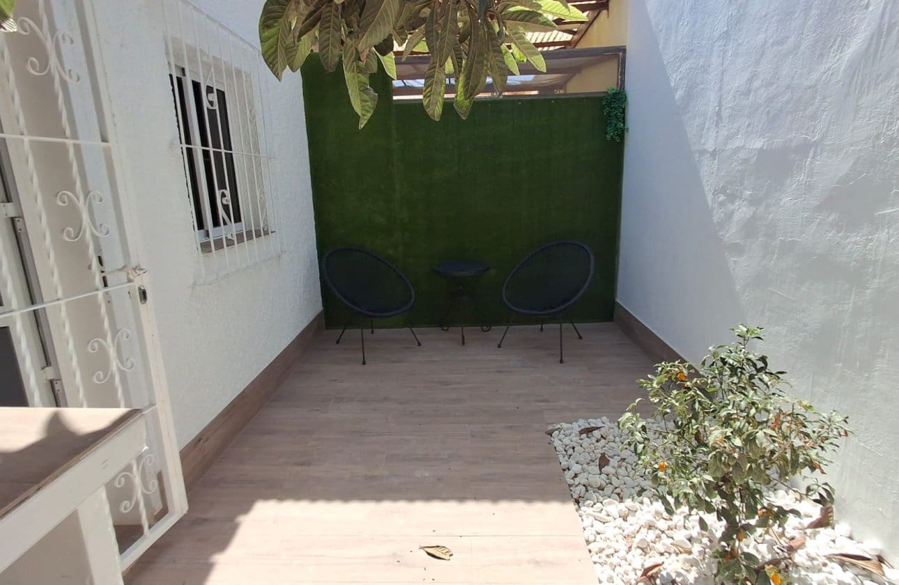 3 sypialnia Dom na sprzedaż w Playa Flamenca - 204 000 € (Ref: 10043370)