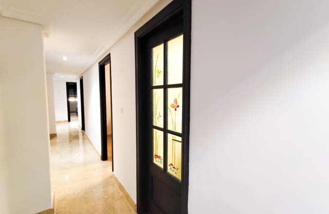 3 makuuhuone Huoneisto myytävänä paikassa Parque Acuático - Sector 25, Torrevieja - 239 900 € (Ref: 10043374)
