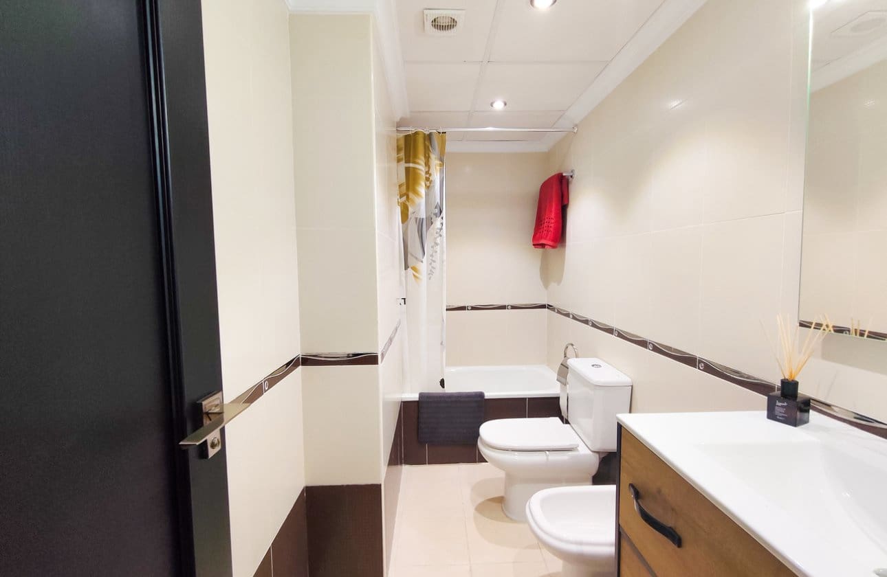 3 makuuhuone Huoneisto myytävänä paikassa Torrevieja - 239 900 € (Ref: 10043374)