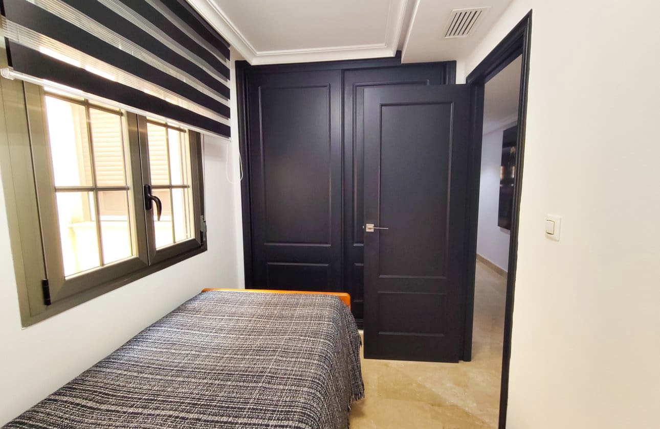 3 makuuhuone Huoneisto myytävänä paikassa Torrevieja - 239 900 € (Ref: 10043374)