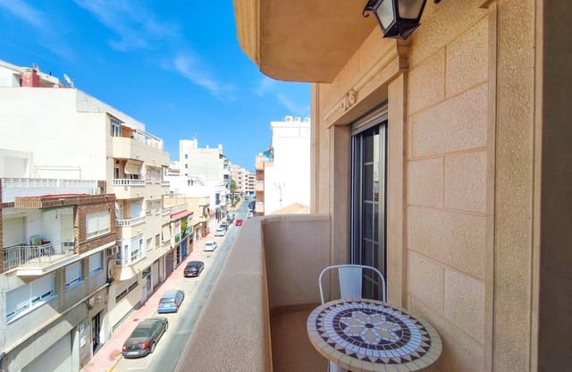 3 makuuhuone Huoneisto myytävänä paikassa Parque Acuático - Sector 25, Torrevieja - 239 900 € (Ref: 10043374)