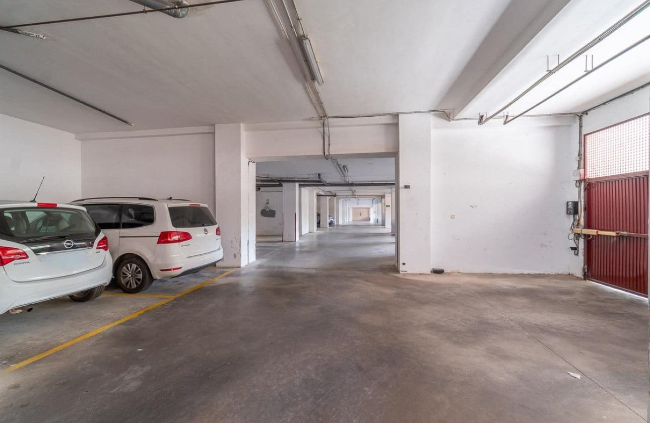 3 sypialnia Apartament na sprzedaż w Campoamor z basenem garażem - 199 999 € (Ref: 10043375)