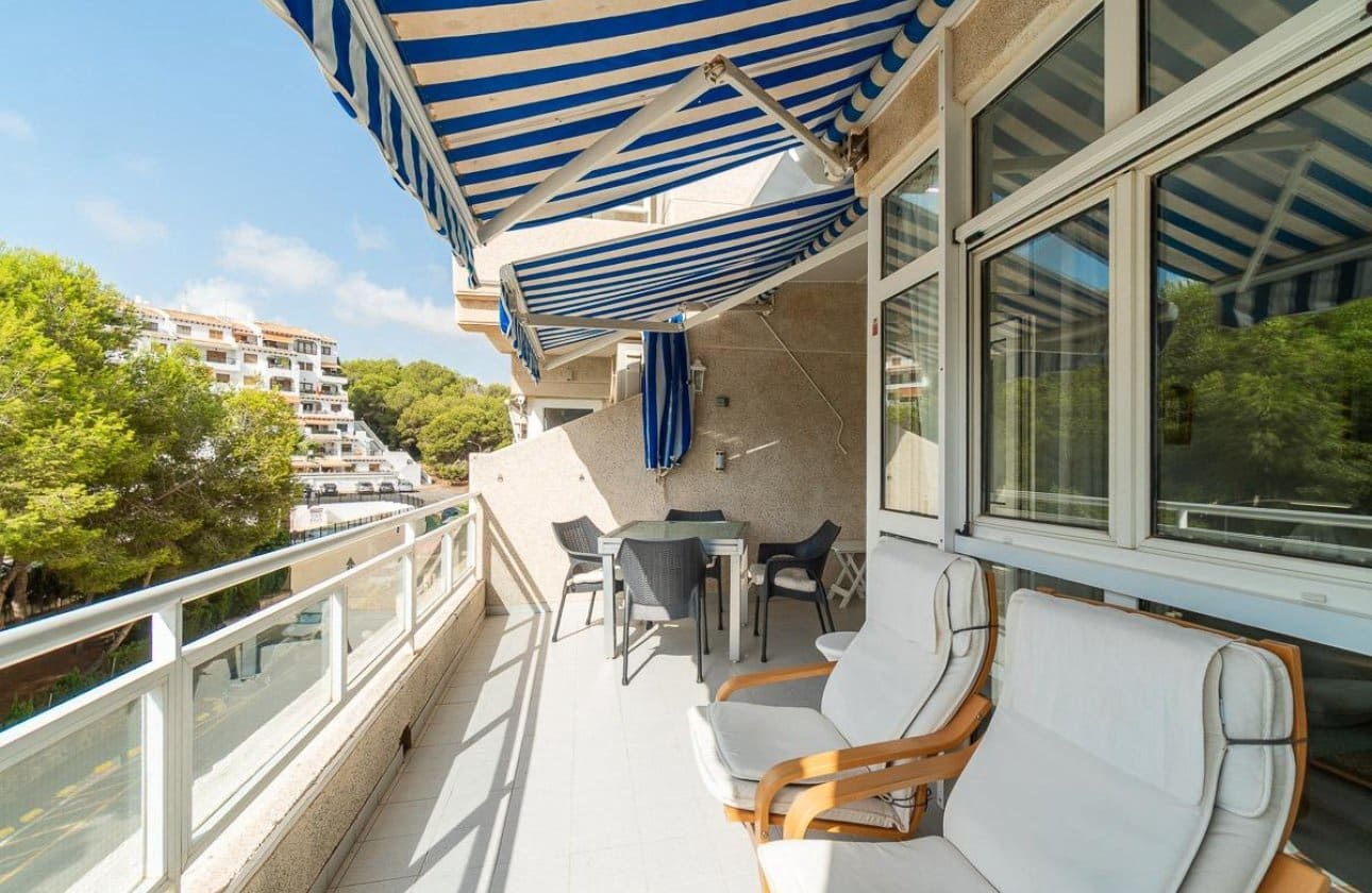 3 sypialnia Apartament na sprzedaż w Campoamor z basenem garażem - 199 999 € (Ref: 10043375)