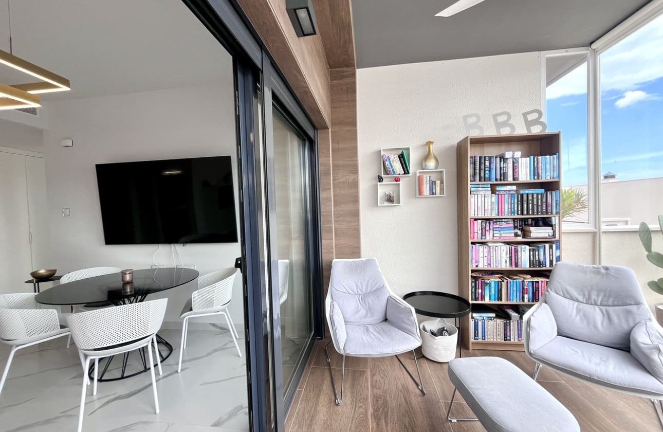 2 soverom Leilighet til salgs i San Miguel de Salinas med svømmebasseng garasje - € 329 900 (Ref: 10043376)