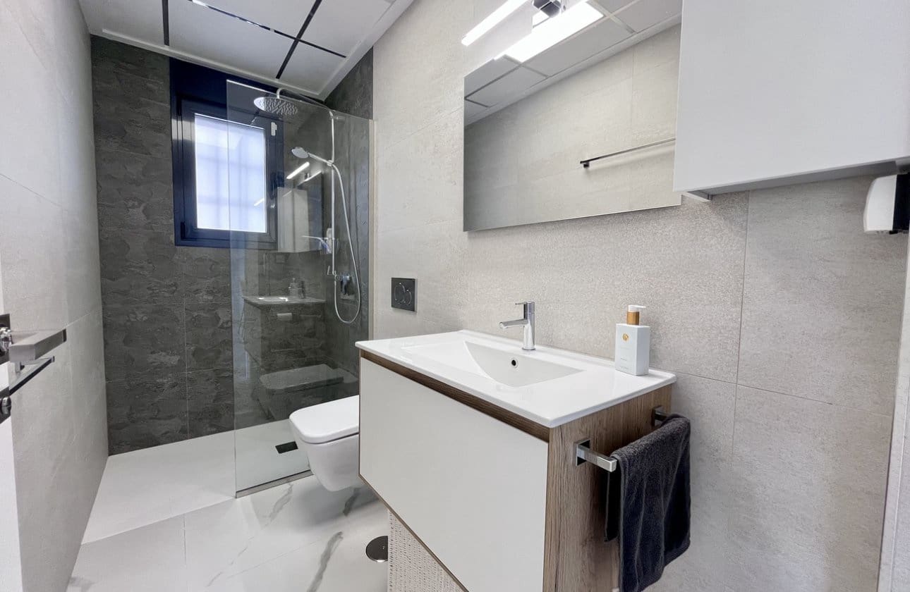 2 soverom Leilighet til salgs i San Miguel de Salinas med svømmebasseng garasje - € 329 900 (Ref: 10043376)
