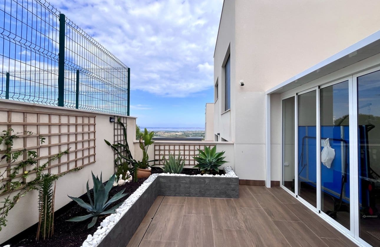 2 soverom Leilighet til salgs i San Miguel de Salinas med svømmebasseng garasje - € 329 900 (Ref: 10043376)