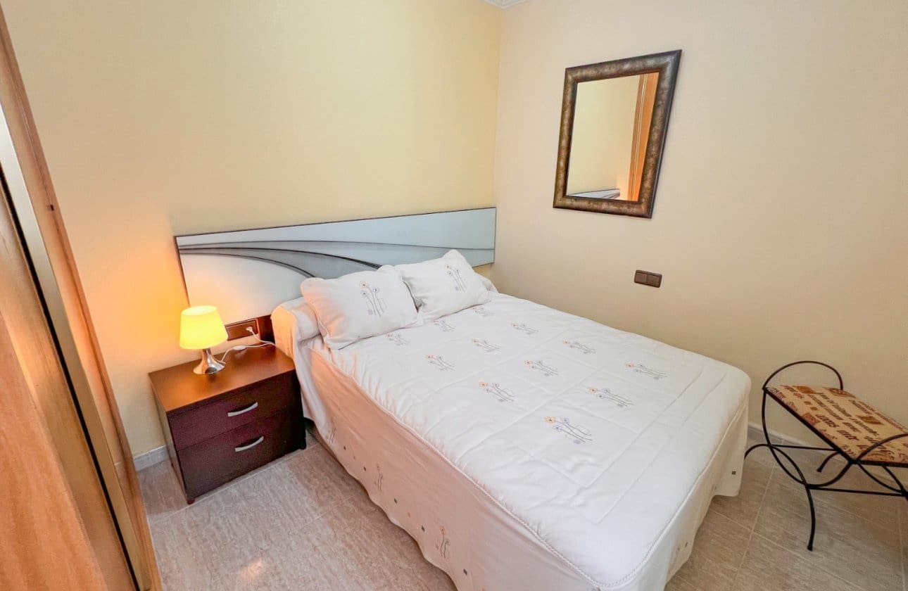 3 makuuhuone Kattohuoneisto myytävänä paikassa Torrevieja mukana 
autotalli - 265 000 € (Ref: 10043377)