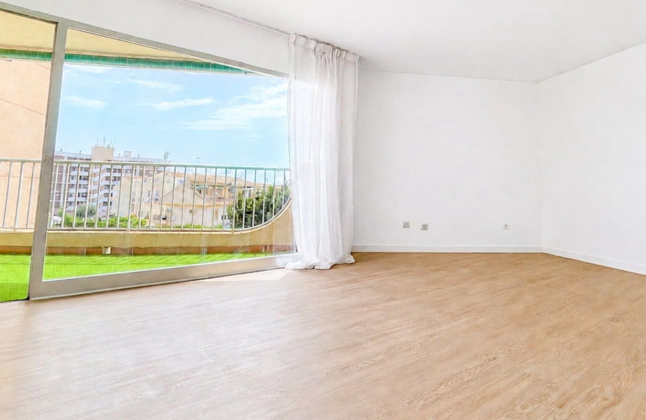 3 chambre Appartement à vendre à Cabo Roig avec piscine - 269 000 € (Ref: 10043379)