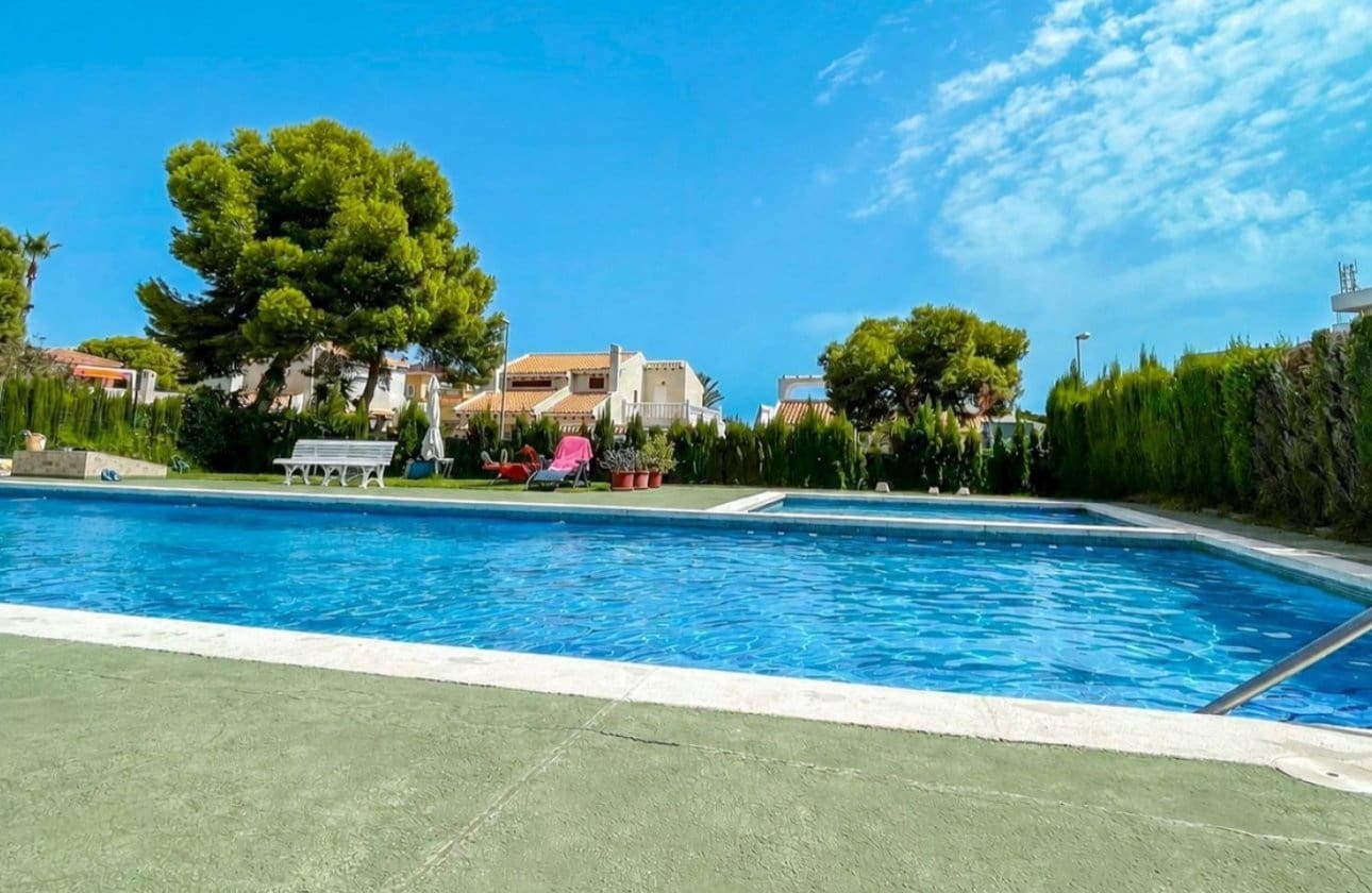 3 chambre Appartement à vendre à Cabo Roig avec piscine - 269 000 € (Ref: 10043379)
