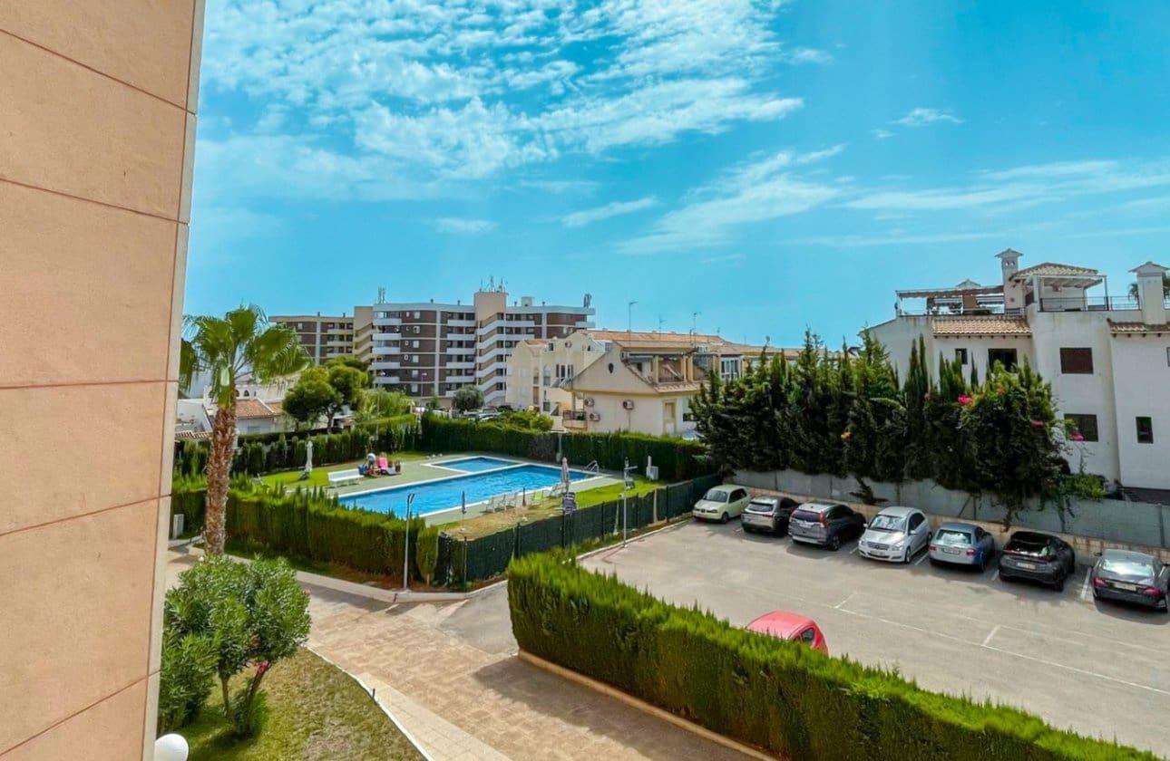 3 chambre Appartement à vendre à Cabo Roig avec piscine - 269 000 € (Ref: 10043379)