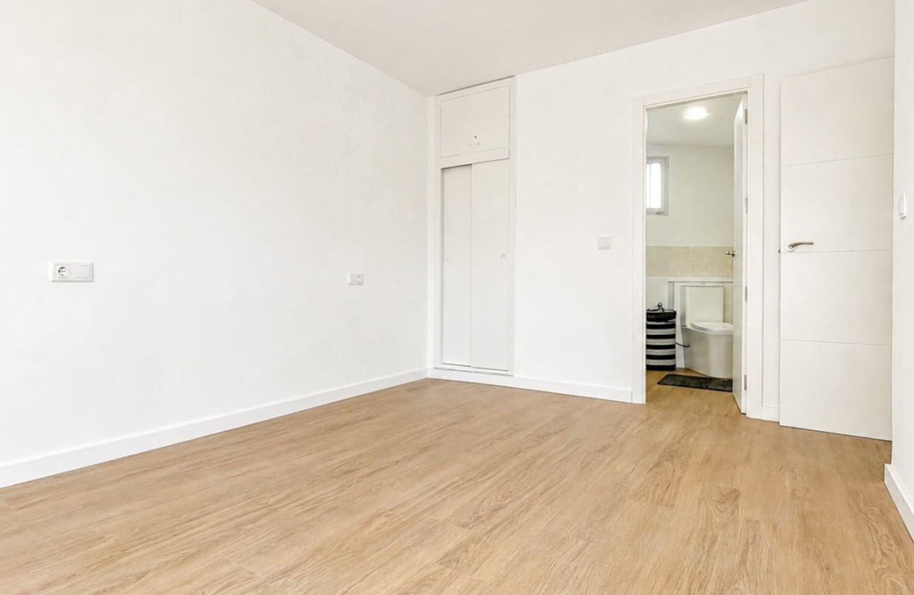 3 chambre Appartement à vendre à Cabo Roig avec piscine - 269 000 € (Ref: 10043379)