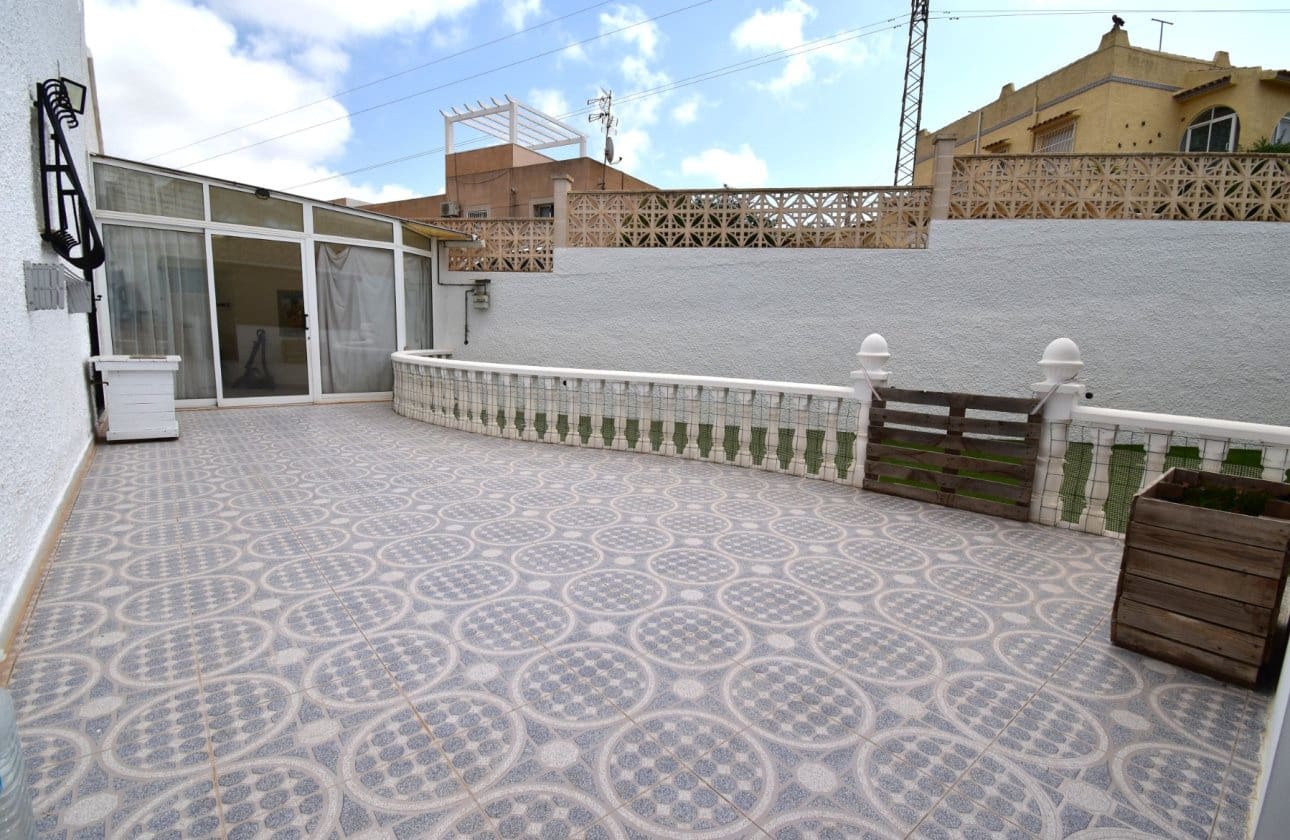 2 bedroom Bungalow for sale in Villamartin - € 209,950 (Ref: 10054822)