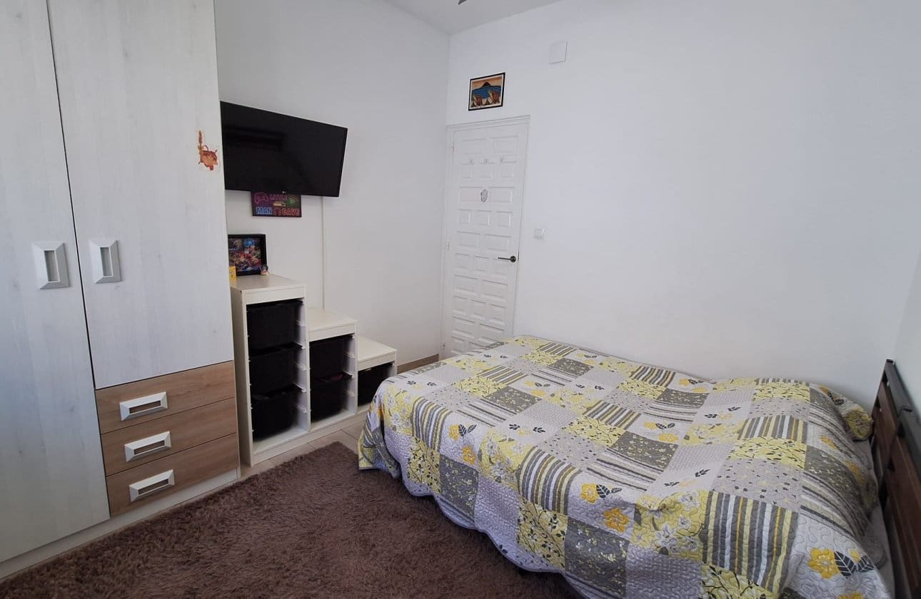 2 bedroom Bungalow for sale in Villamartin - € 209,950 (Ref: 10054822)