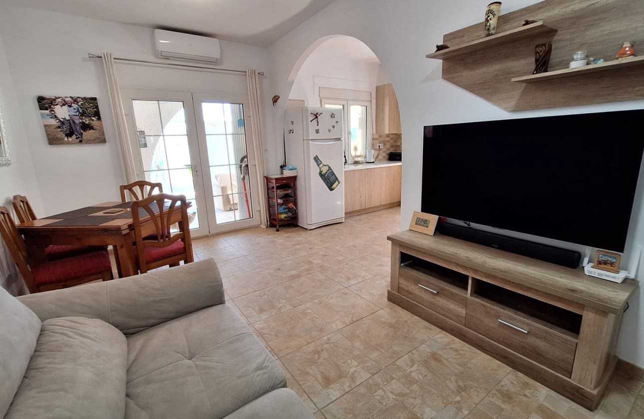2 bedroom Bungalow for sale in Villamartin - € 209,950 (Ref: 10054822)