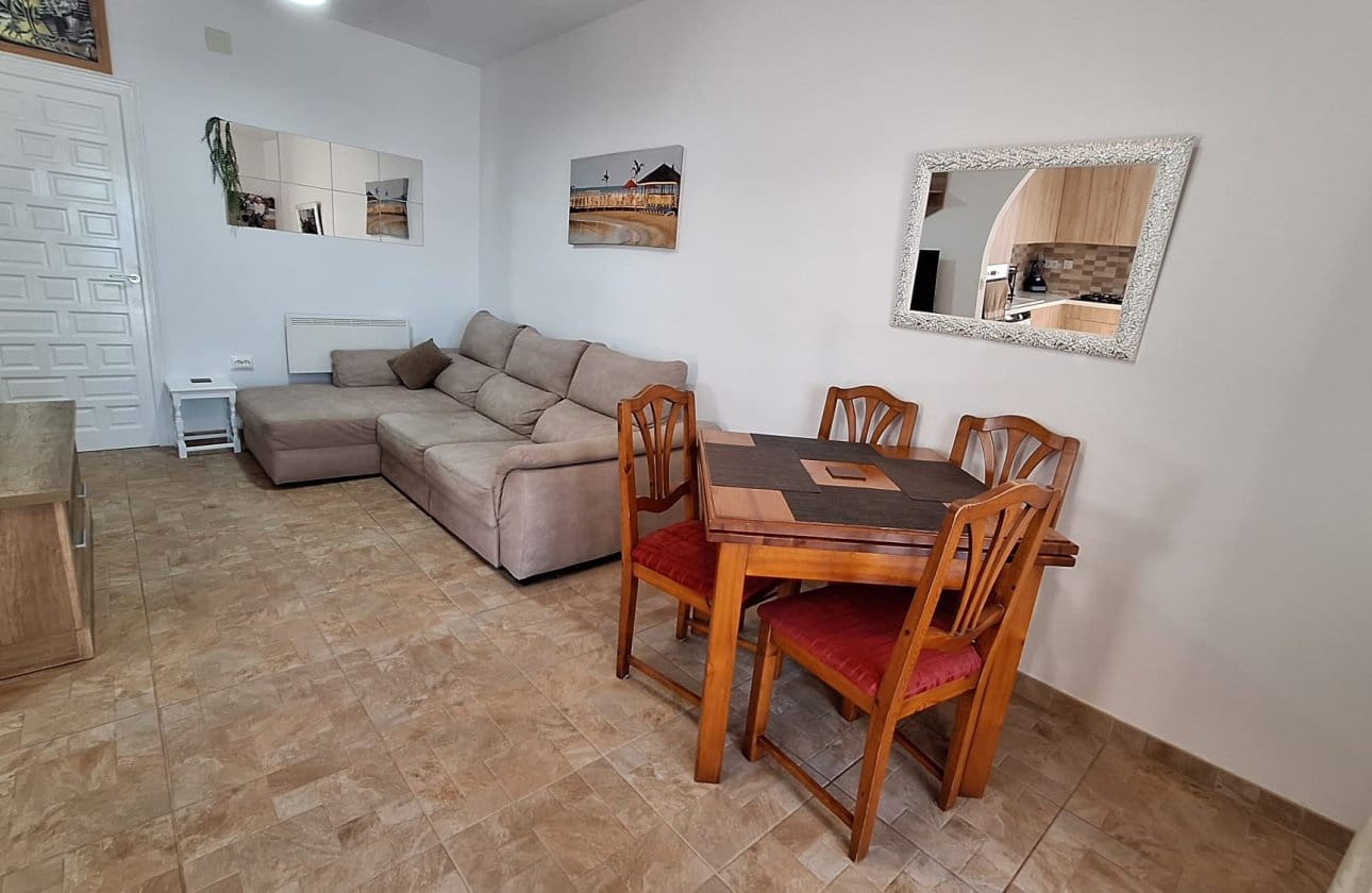 2 bedroom Bungalow for sale in Villamartin - € 209,950 (Ref: 10054822)
