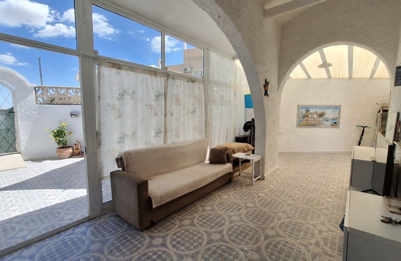 2 bedroom Bungalow for sale in Villamartin - € 209,950 (Ref: 10054822)