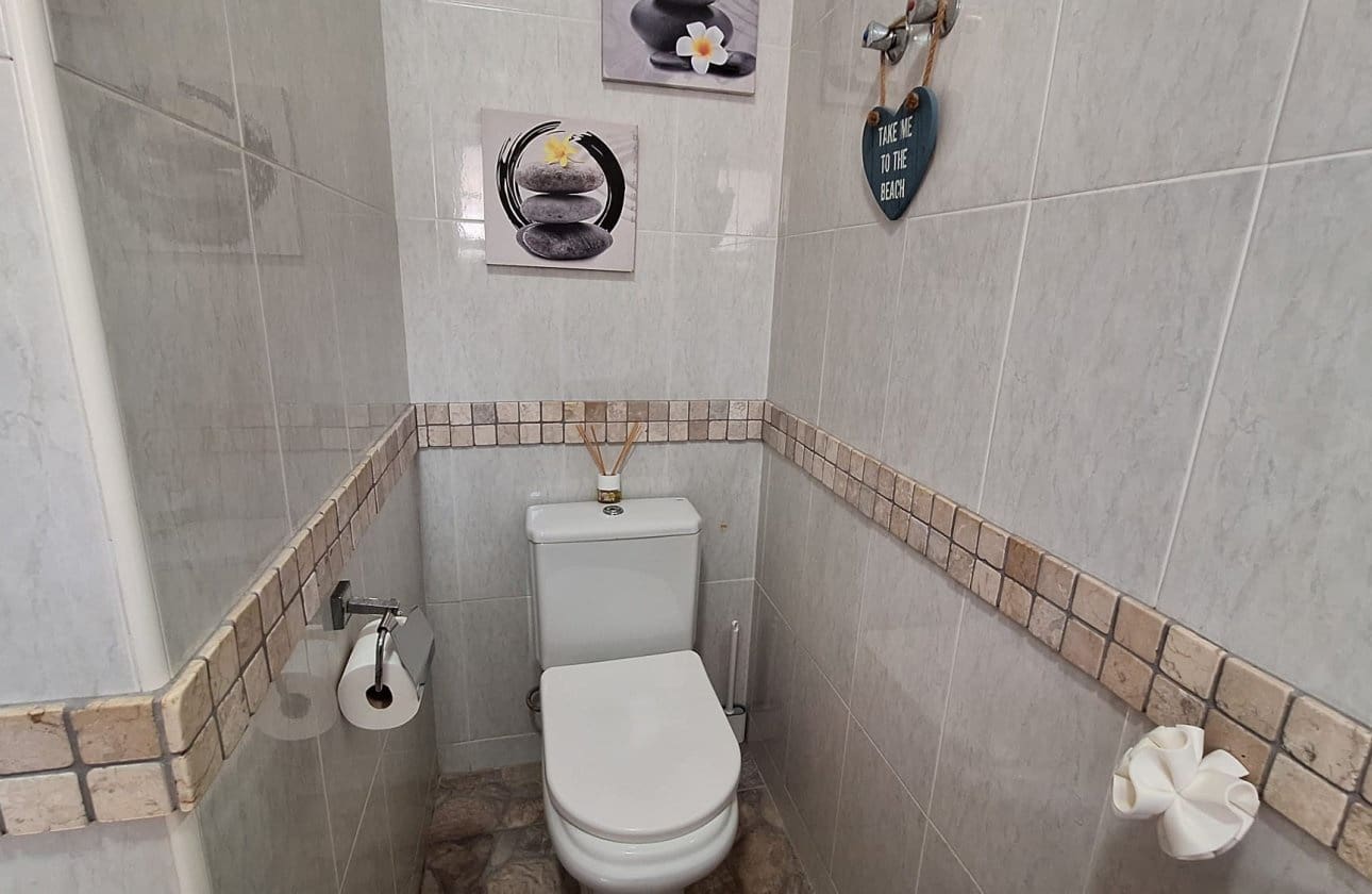 2 bedroom Bungalow for sale in Villamartin - € 209,950 (Ref: 10054822)