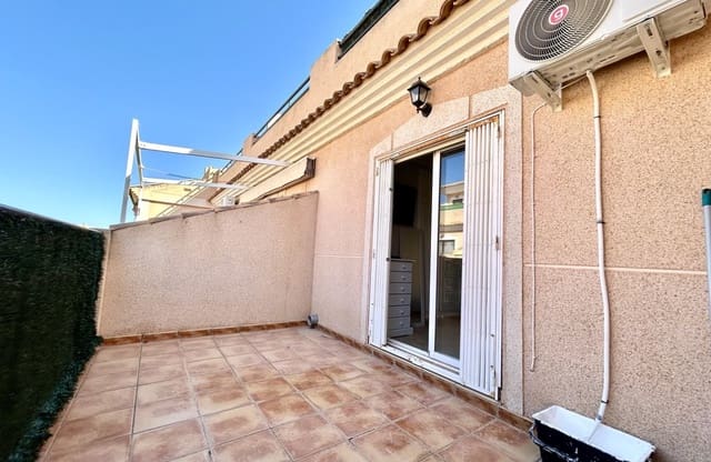 3 makuuhuone Omakotitalo myytävänä paikassa La Zenia, Orihuela mukana uima-altaan 
autotalli - 199 900 € (Ref: 10054823)