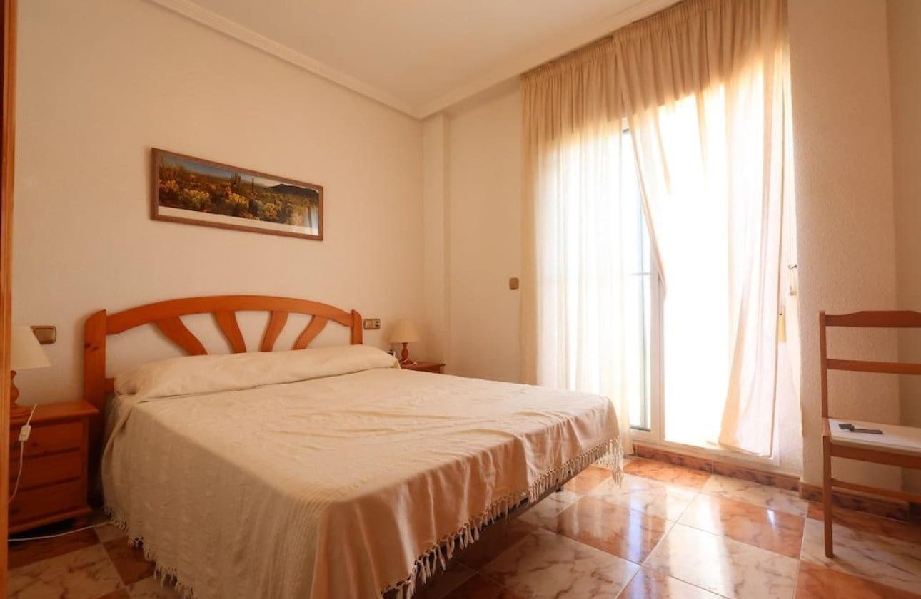 2 bedroom Townhouse for sale in Playa Flamenca with pool garage - € 240,000 (Ref: 10075565)