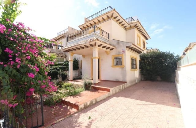 2 bedroom Townhouse for sale in Playa Flamenca, Orihuela with pool garage - € 240,000 (Ref: 10075565)