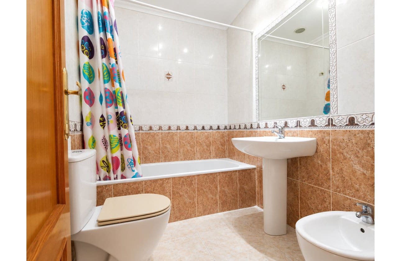 2 bedroom Townhouse for sale in Playa Flamenca with pool garage - € 229,900 (Ref: 10075566)